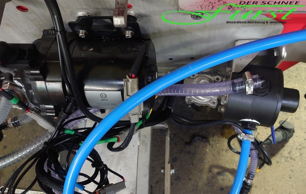 HILLTIP Pre-wet salt liquid pump kit for De-Icing
